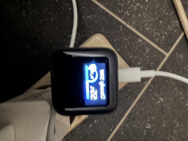Anker Nano Caricatore iPhone da 45W con Smart Display, caricatore USB C, Ricarica Rapida, riconoscimento Intelligente, modalità Care, Design Compatto, per iPhone 17/16/15, iPad, MacBook e Apple Watch