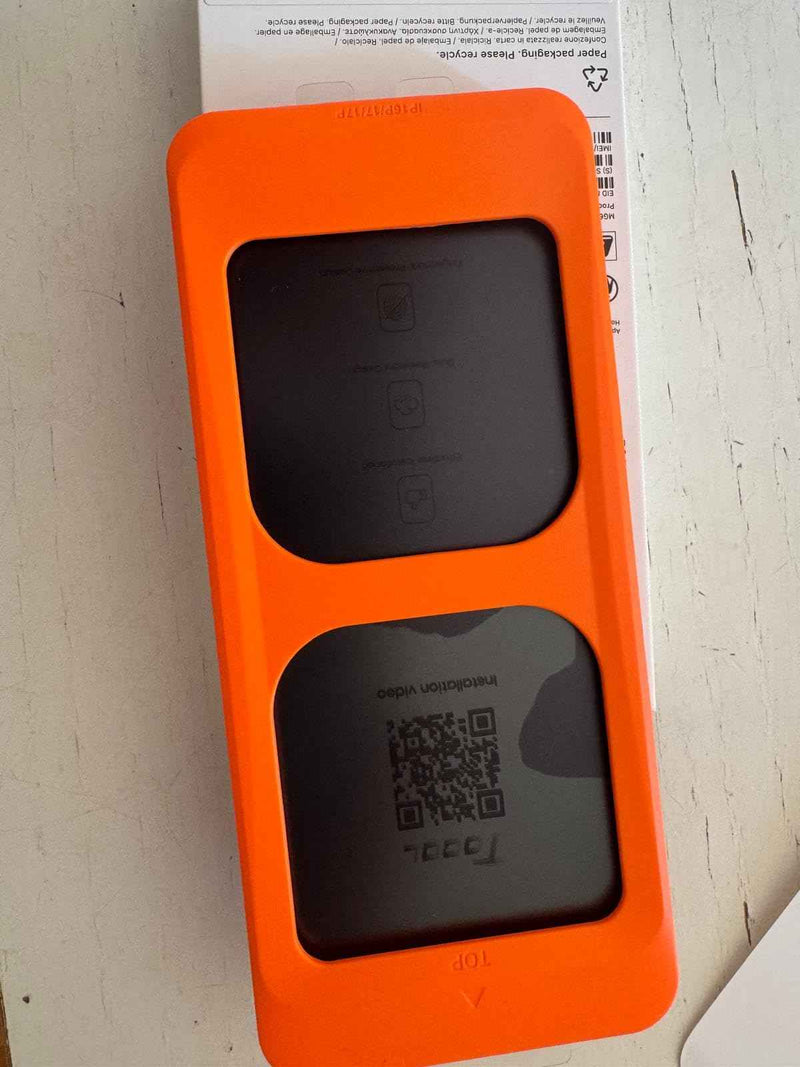 TOCOL Pellicola Vetro Temperato per iPhone 17 Pro, Rimozione Automatica Della Polvere, Copertura Completa, Durezza 9H, Senza Bolle, Compatibile con Custodie, 2 Pezzi