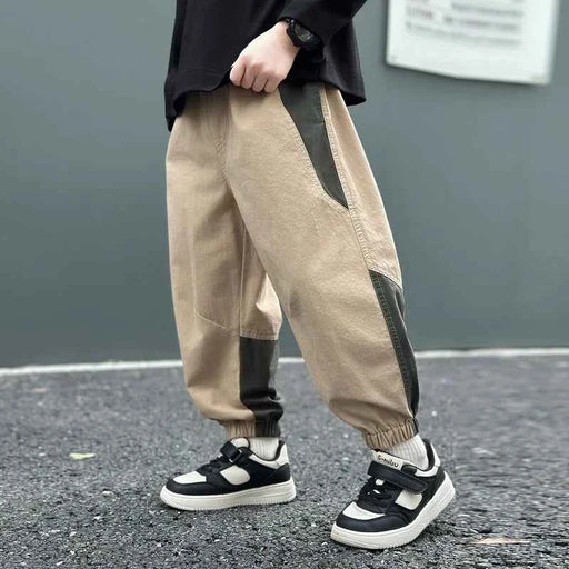 Nuovi pantaloni da ragazzo in stile patchwork per la primavera e l'autunno