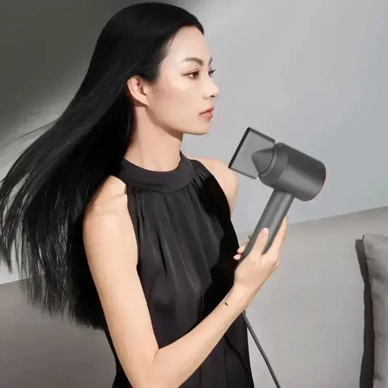 5-in-1 Professional Hair Dryer with Hot and Cold Air Functionality: Lightweight and Thermostatic Styling Tool for Straight Hair