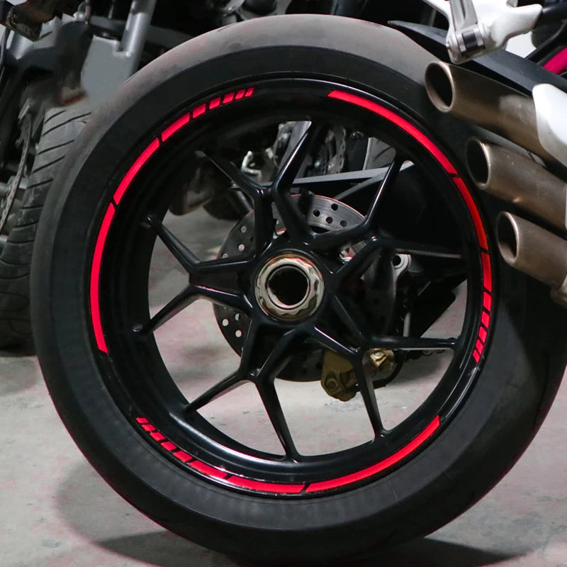 Strisce Riflettenti Cerchi Moto 17-18” – Set Adesivi Ruote 16 Pezzi, Nastro Styling Sicurezza 5 Colori per Moto, Bici e Auto - Campeda
