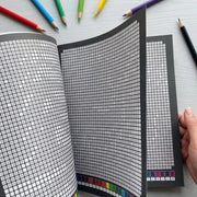 Libro da Colorare con Mosaici Misteriosi: 32 Pagine di Pixel Art per Adulti - immagine 4