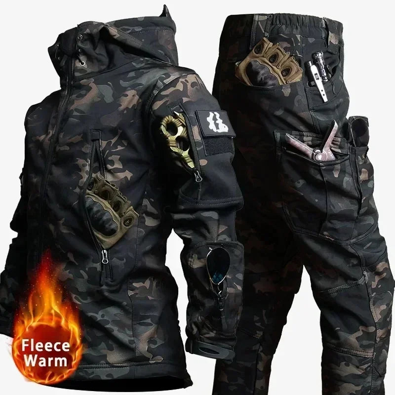 Set mimetico tattico da uomo impermeabile Soft Shell in pile tuta combattimento