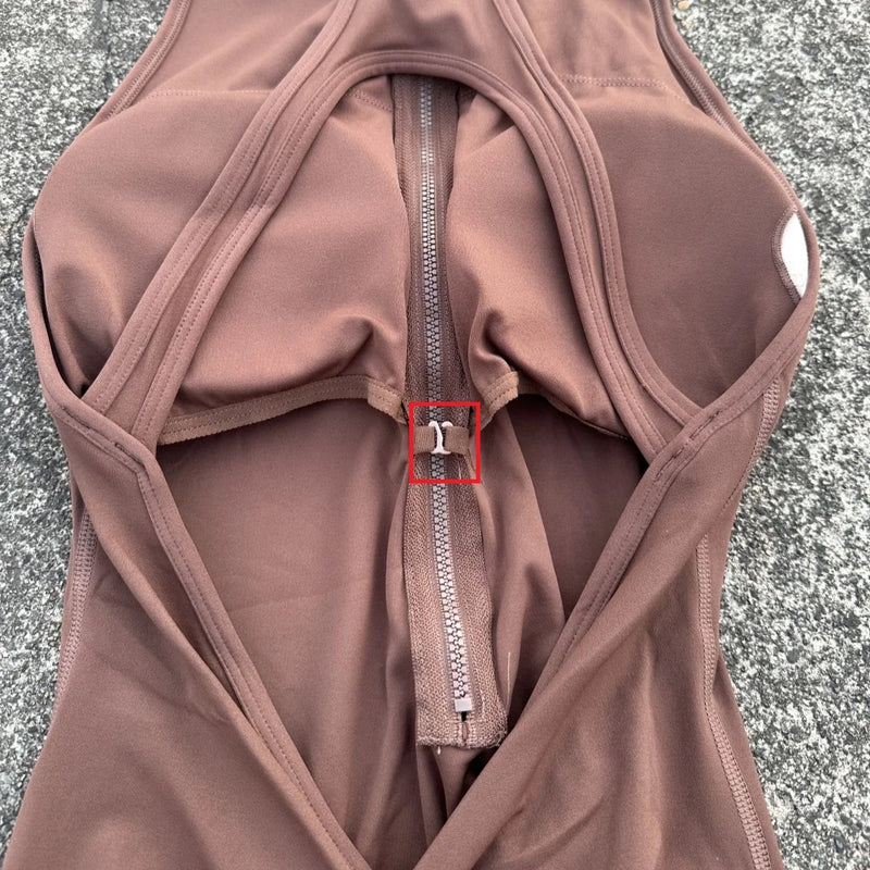 Pantaloncini da yoga attillati in vita con scrunch tinta unita Set donna cerniera - immagine 3
