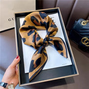 Foulard donna effetto seta 68 cm stampa leopardata retrò, sciarpa quadrata elegante per capelli, collo e accessori borsa - Campeda