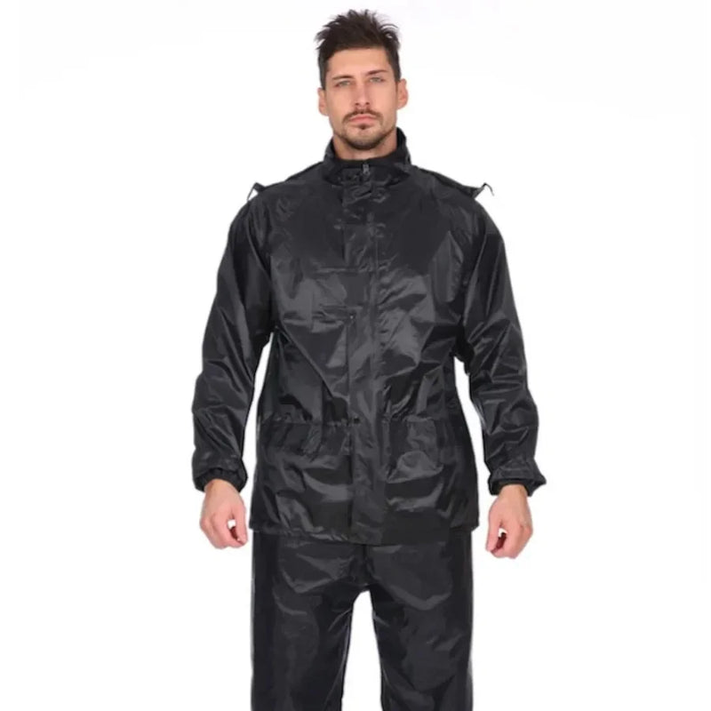 Set impermeabile e pantaloni antipioggia: copertura completa del corpo per condizioni