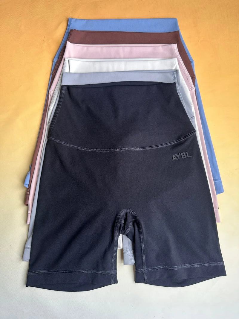AYBL Top da yoga con scollo all'americana e pantaloncini da 2 pollici per fitness, palestra e allenamento Pilates — Tessuto delicato sulla pelle