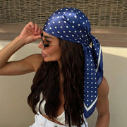 Foulard quadrato con stampa a pois da donna sciarpa in seta - immagine 10