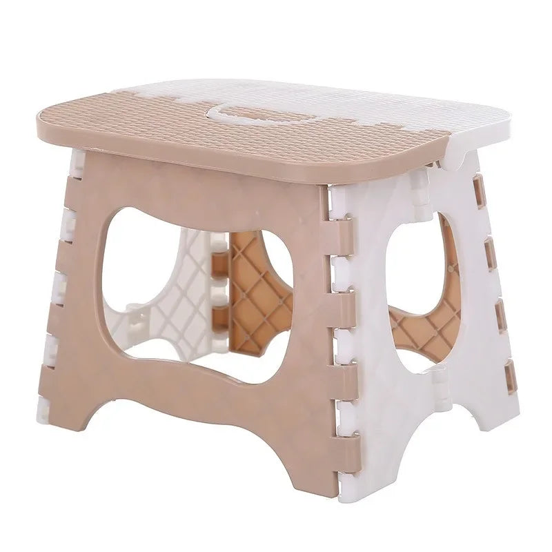 Sgabello pieghevole leggero e portatile in plastica ispessita: ottimo per i bambini, grande sgabello da treno e mobili salvaspazio