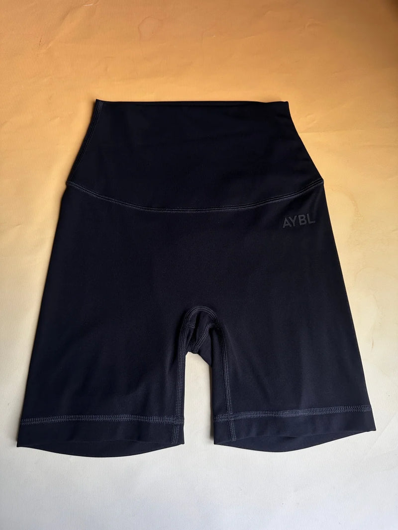 AYBL Top da yoga con scollo all'americana e pantaloncini da 2 pollici per fitness, palestra e allenamento Pilates — Tessuto delicato sulla pelle