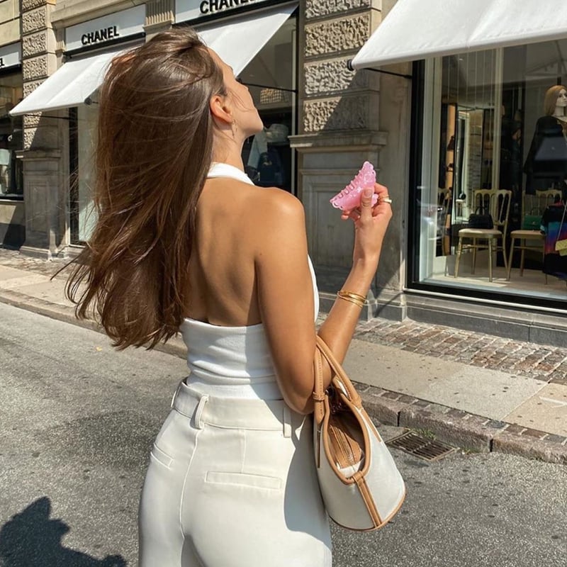 Gilet corto con scollo all'americana e ombelico scoperto