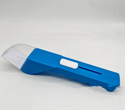 Strumento portatile per la rimozione di insetti e api