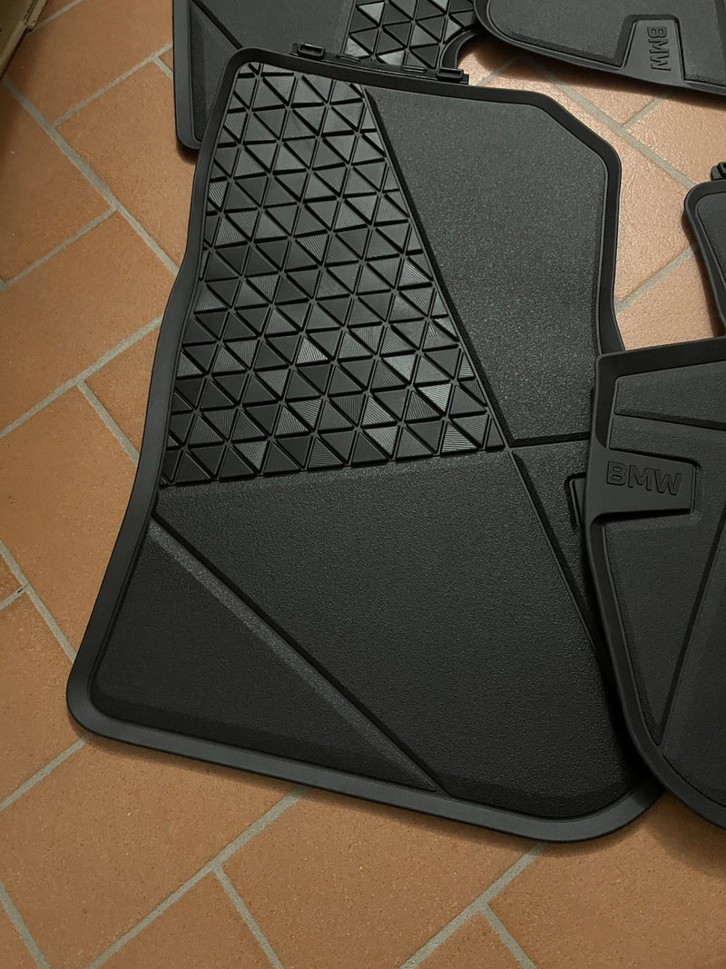 Set Tappeti Originali In Gomma Nuovi BMW X1 (U11)/ X2 (u10)/Serie 2 Active U06