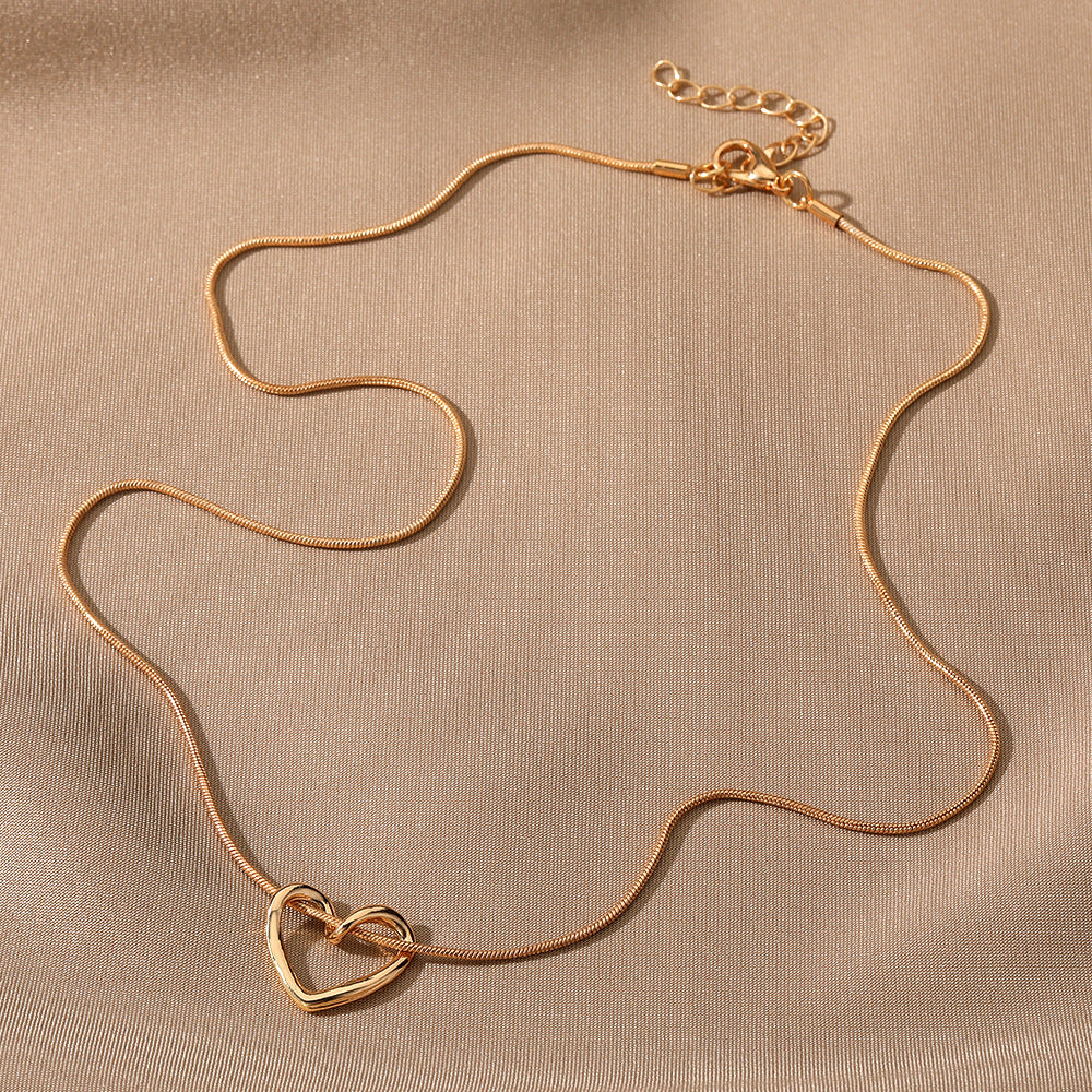 Niche Hollow Heart Necklace for Women